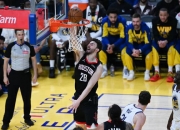 开云体育入口-球队打出高效进攻，对手防线难以有效反击