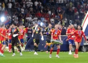 开云体育-万众瞩目：欧洲杯热门队实现晋级的简单介绍