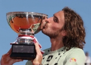 开云体育平台APP-关于法网轻取蒙特卡洛大师赛，西西帕斯扛起全队的信息