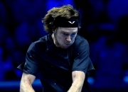 开云体育入口-ATP总决赛险胜法网，梅德韦杰夫点燃赛场