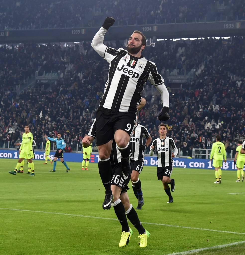 包含博洛尼亚主场战平尤文图斯维持不败的词条