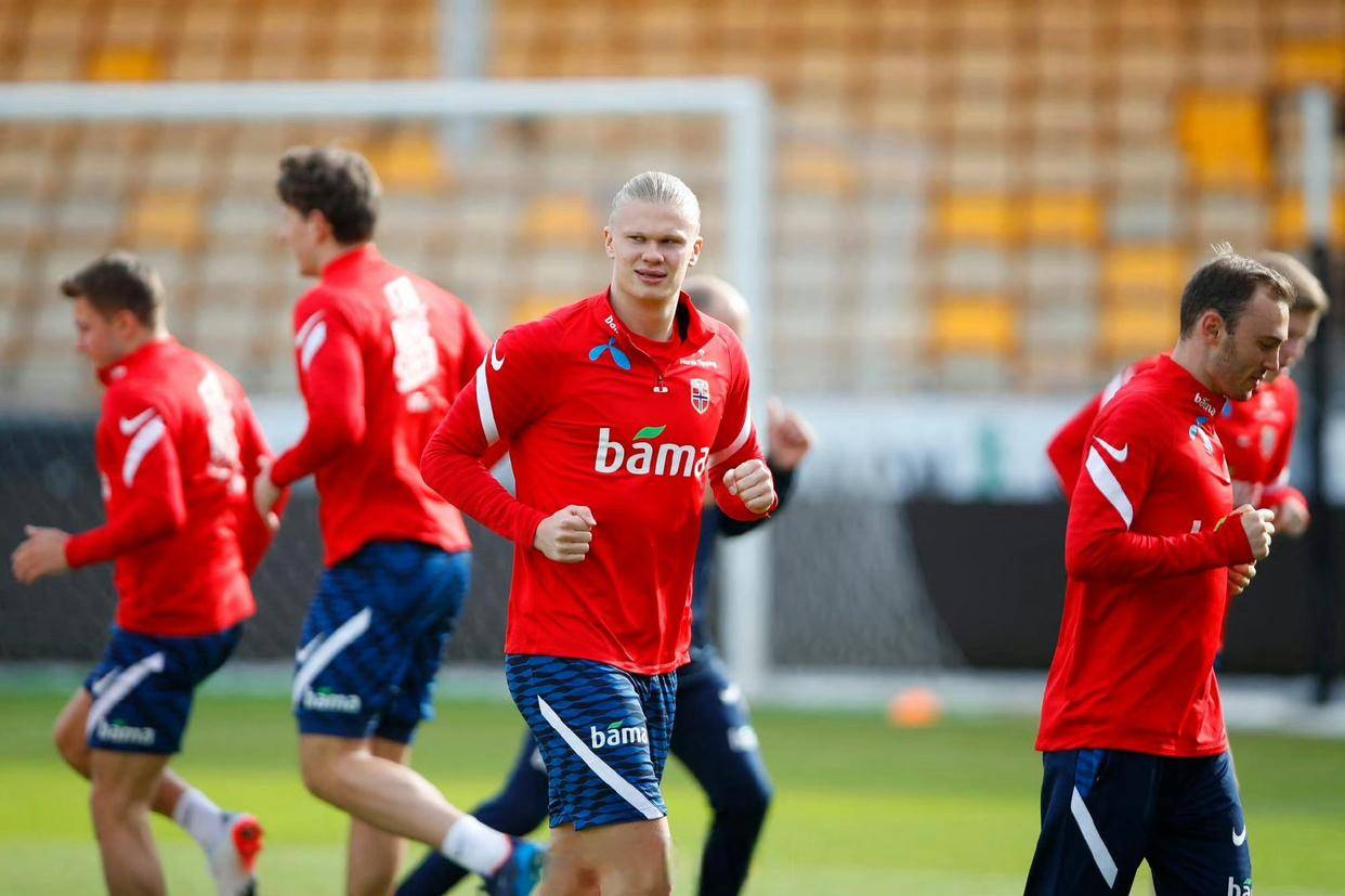 关于挪威队力挫对手，巩固欧锦赛资格的信息