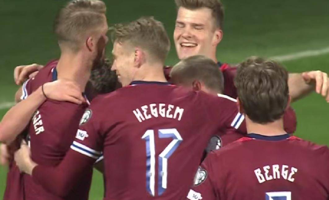 关于挪威队力挫对手，巩固欧锦赛资格的信息