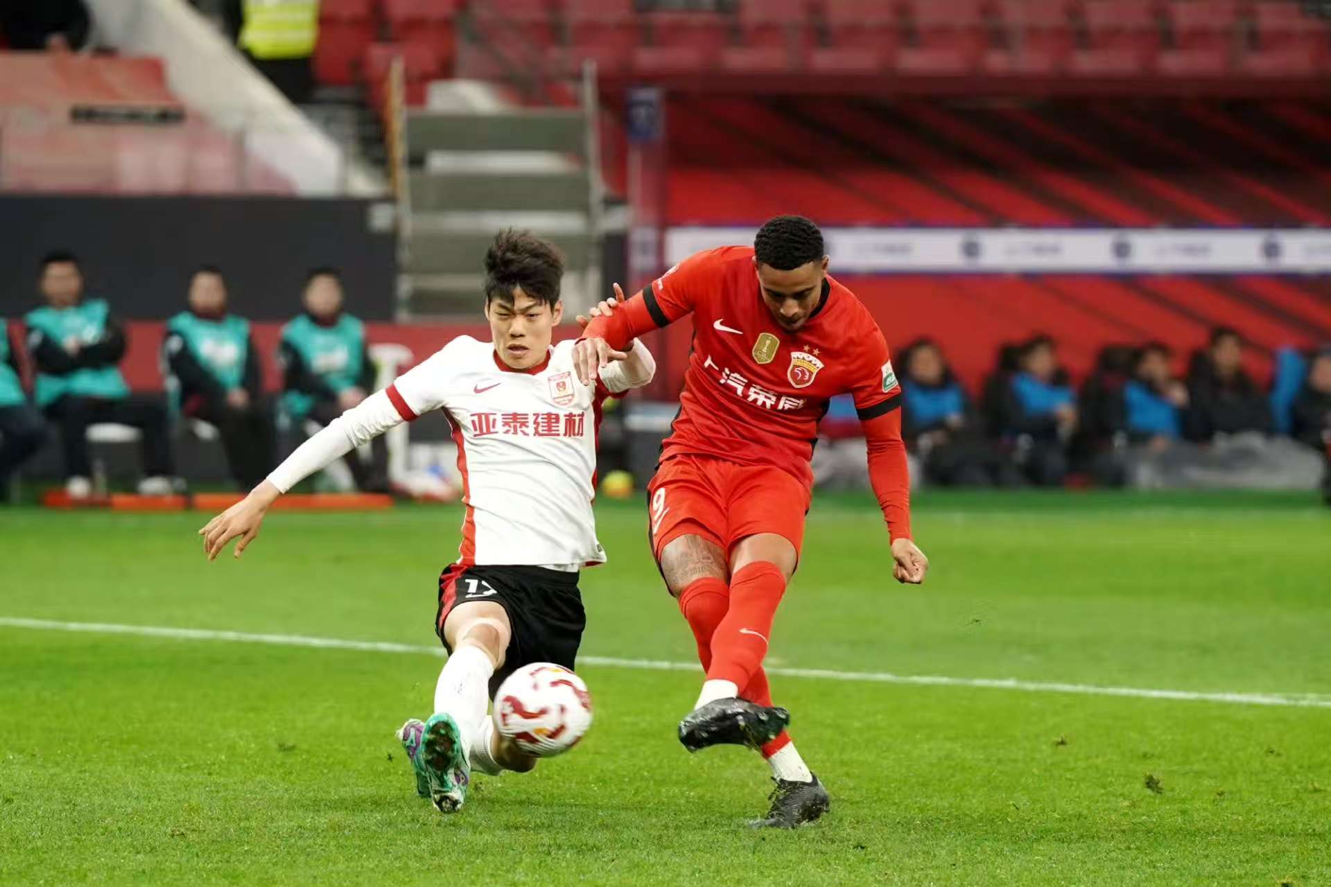 包含长春亚泰再战主场,圆满完成扭转迎来新生的词条 包含长春亚泰再战主场,圆满完成扭转迎来新生的词条