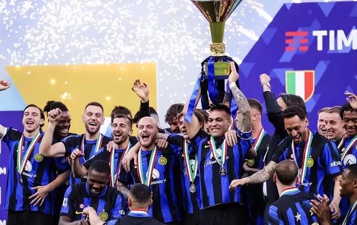 关于全场高呼MVP！国米连过五人破门，震撼世俱杯！的信息