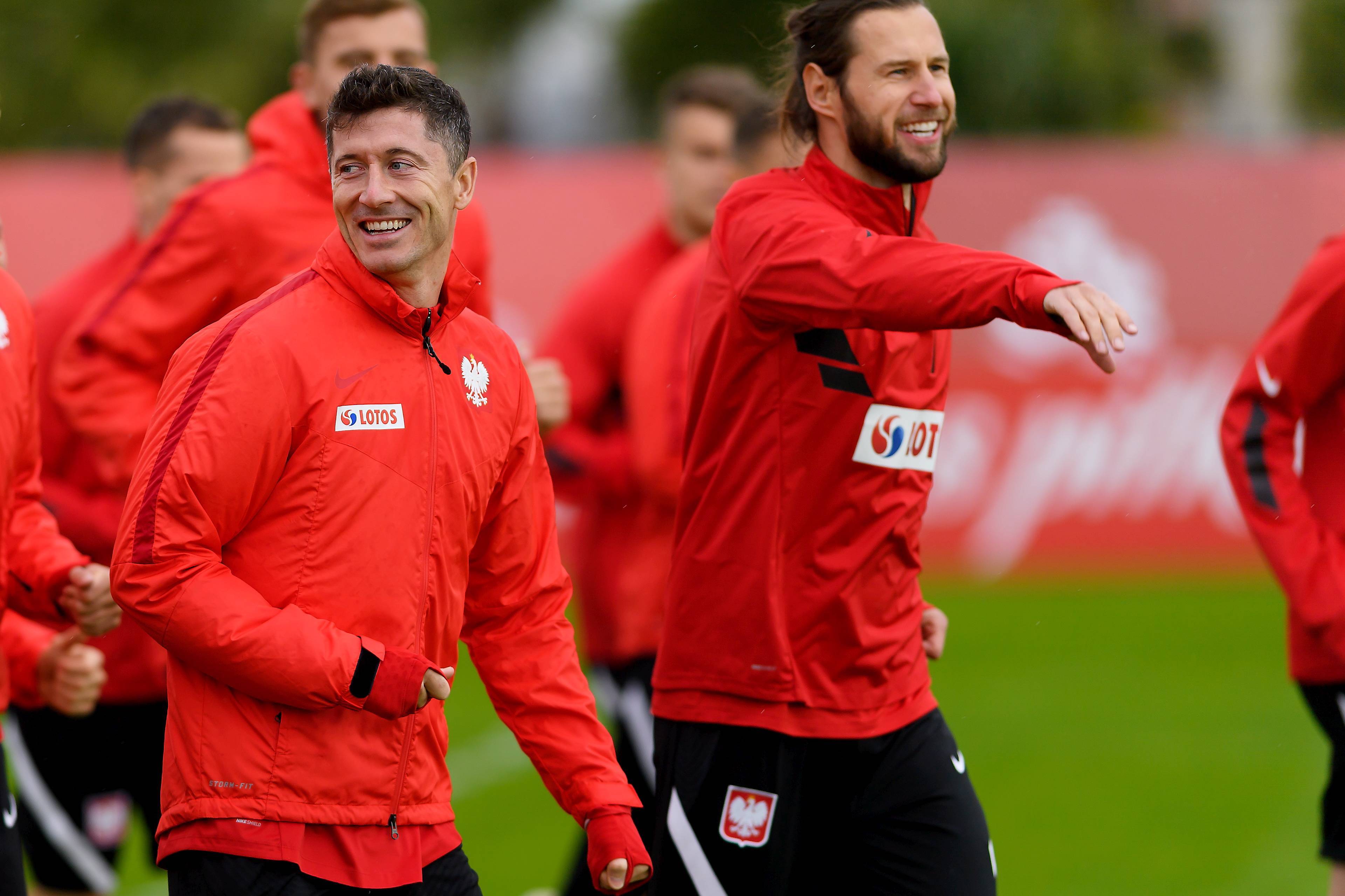 精湛技术展现,球员赢得掌声和赞誉 精湛技术展现,球员赢得掌声和赞誉