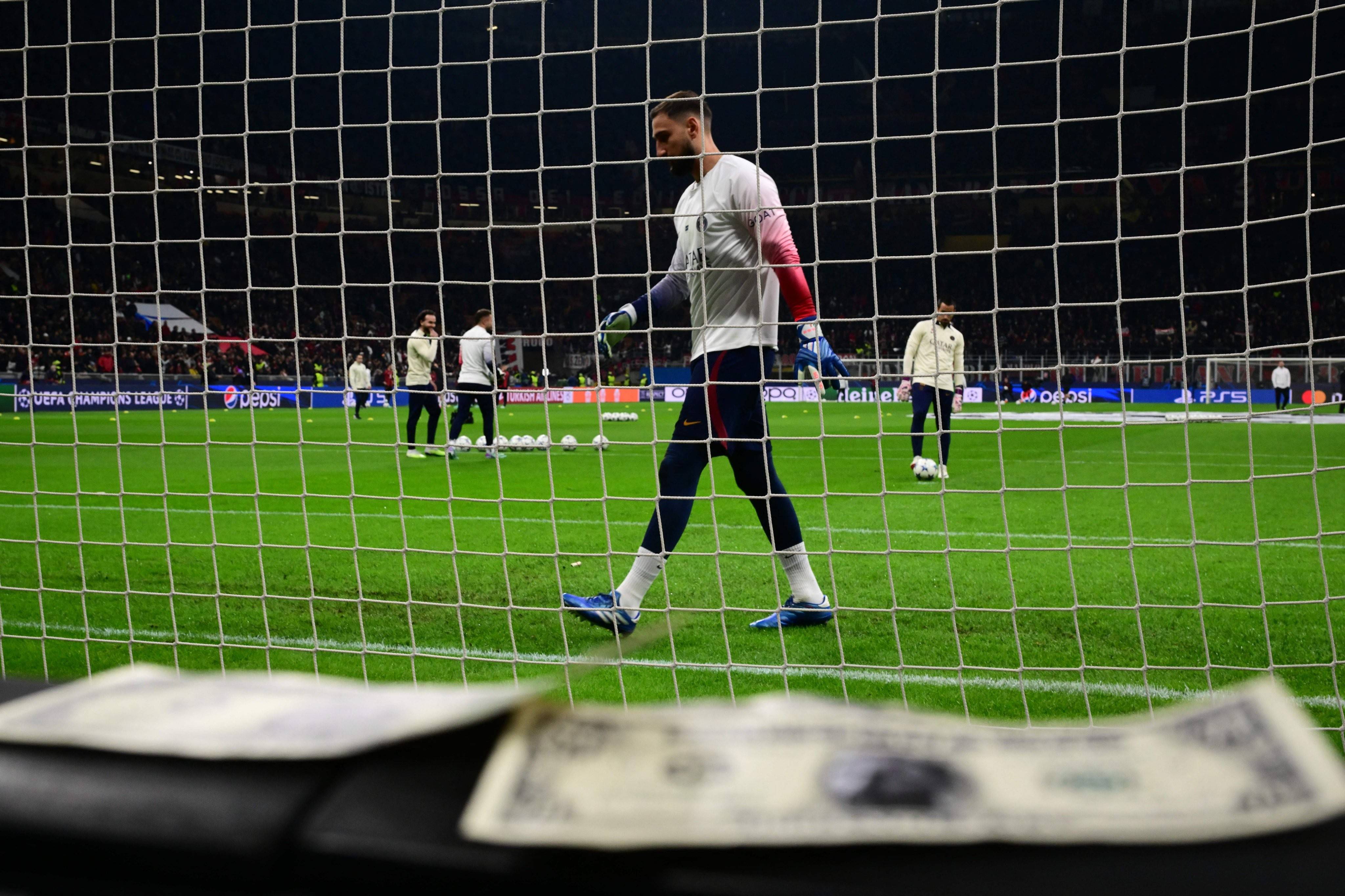 曼联遭遇连败,执教危机浮出水面的简单介绍 曼联遭遇连败,执教危机浮出水面的简单介绍