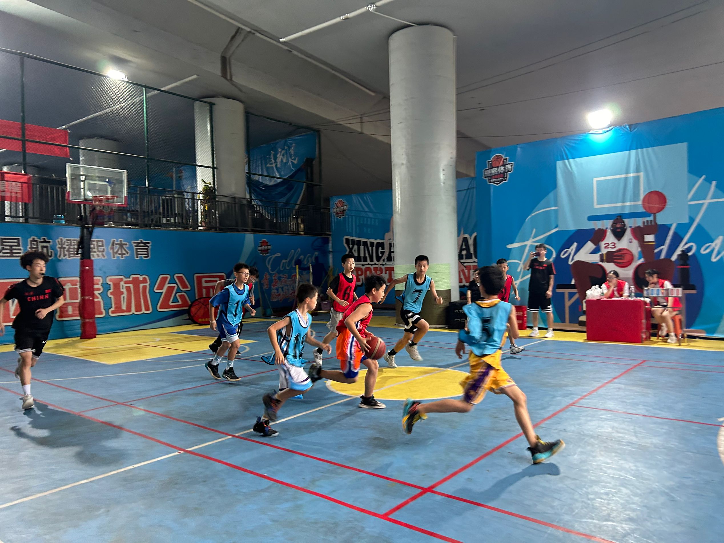 业余篮球比赛即将开幕