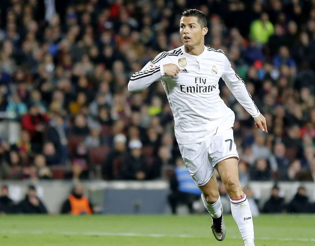 C罗在洛杉矶的比赛中续约 C罗在洛杉矶的比赛中续约