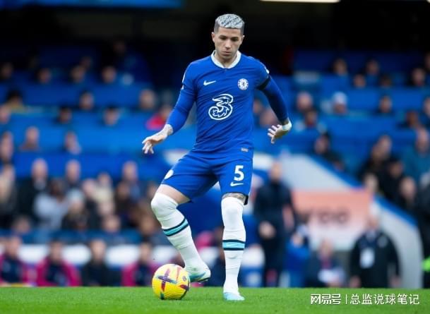 切尔西客场胜利,领先优势巩固 切尔西客场胜利,领先优势巩固