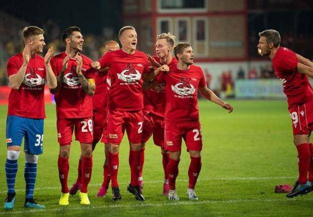 集锦：莱比锡红牛-击败法兰克福，取得胜利的简单介绍