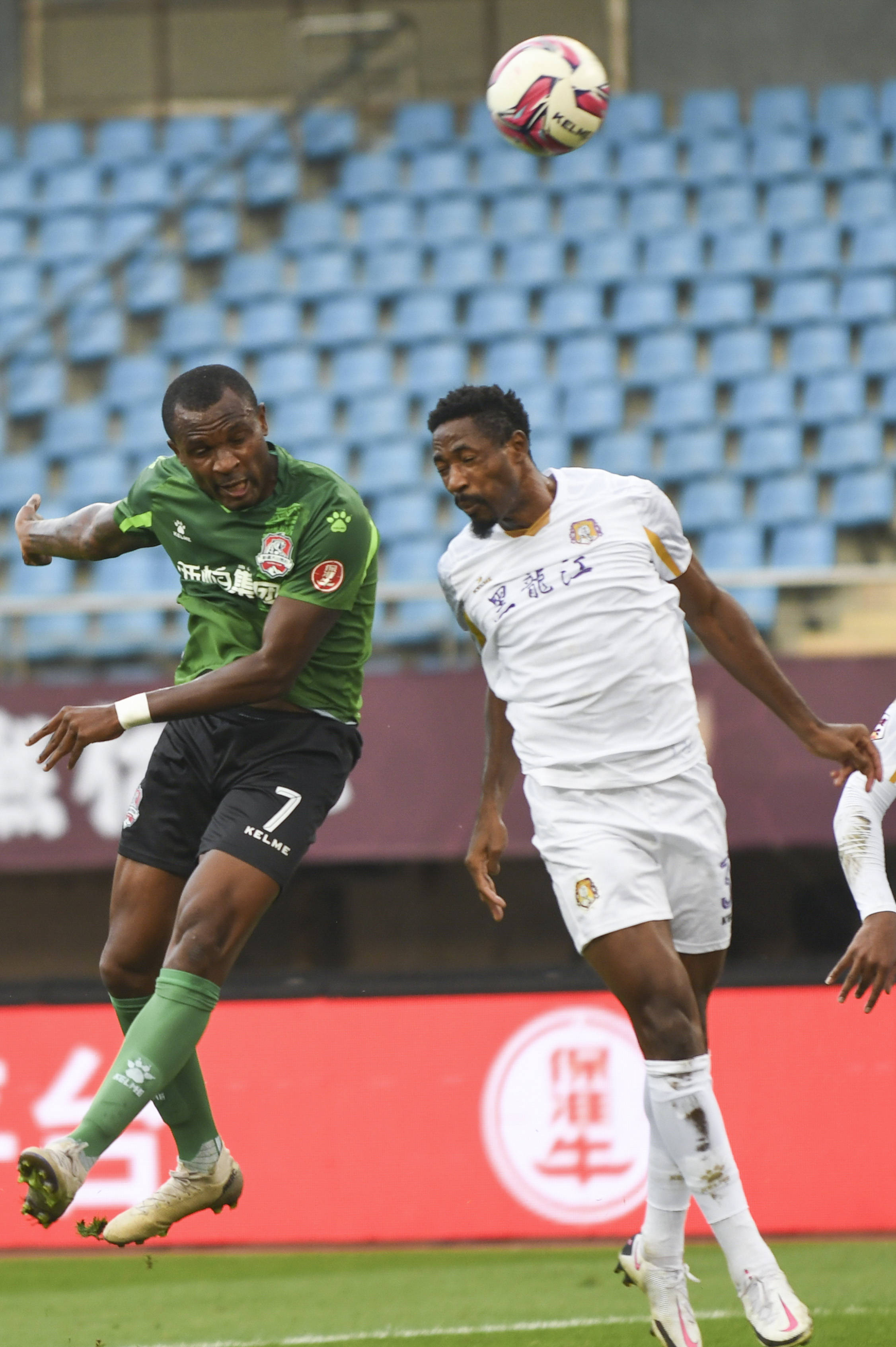 哈尔滨雪豹队在比赛中展现了无尽的潜力 哈尔滨雪豹队在比赛中展现了无尽的潜力