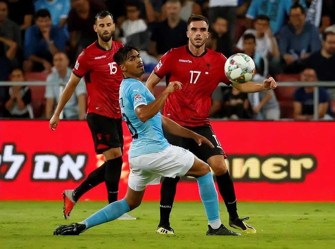 关于阿尔巴尼亚战平波兰,出线形势仍存疑的信息 关于阿尔巴尼亚战平波兰,出线形势仍存疑的信息