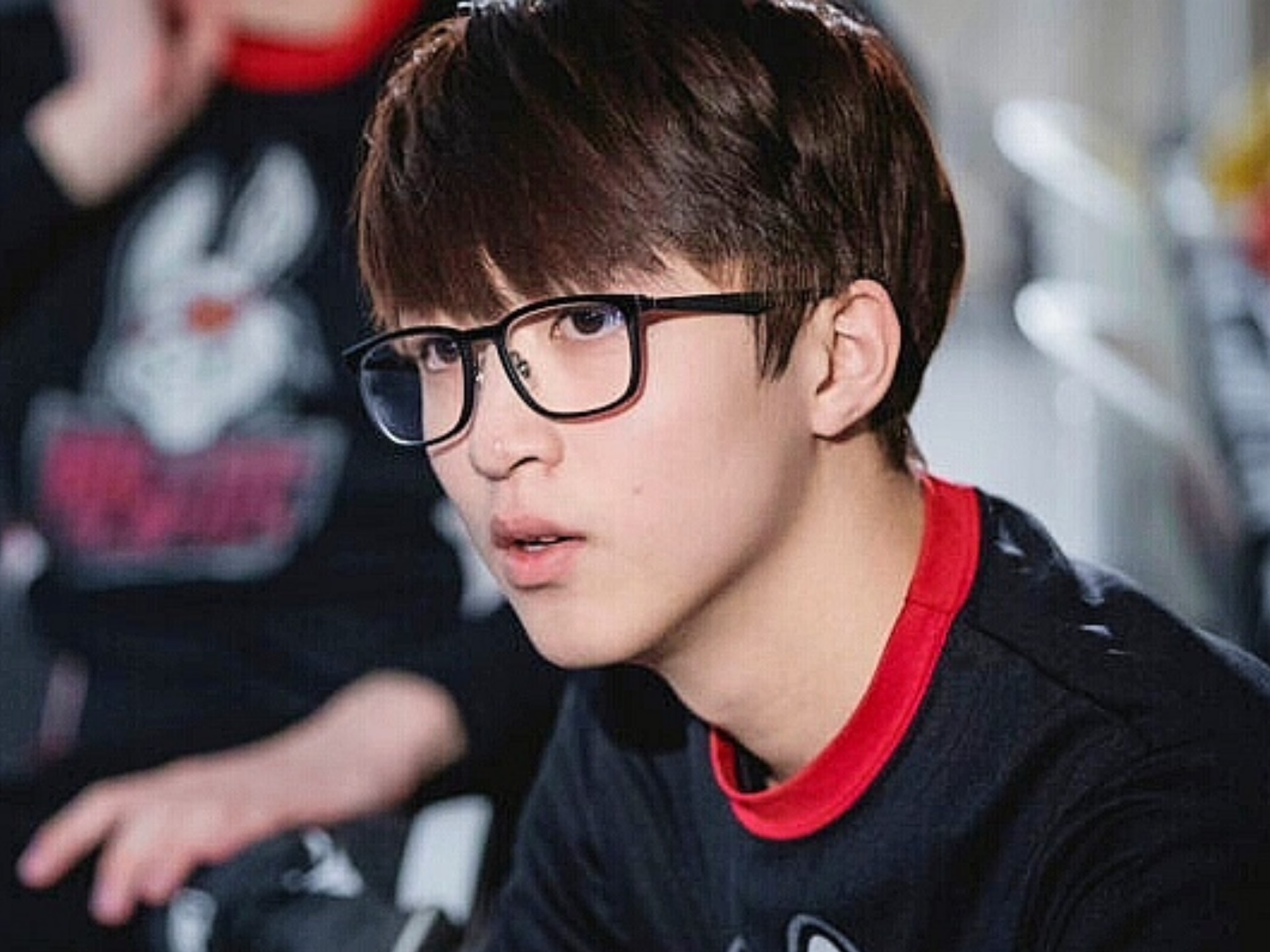 TES轻取BLG,Hanssama开启传奇时刻八强赛3:1(广州) TES轻取BLG,Hanssama开启传奇时刻八强赛3:1(广州)