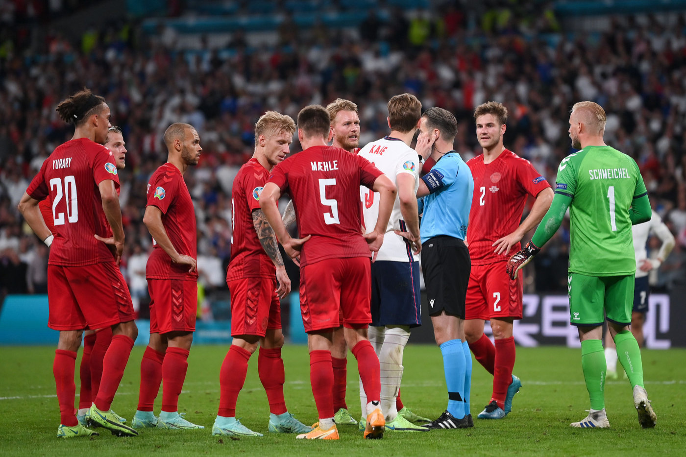 GEN绝杀KT,Ming成为全场焦点半决赛2:1(北京) GEN绝杀KT,Ming成为全场焦点半决赛2:1(北京)