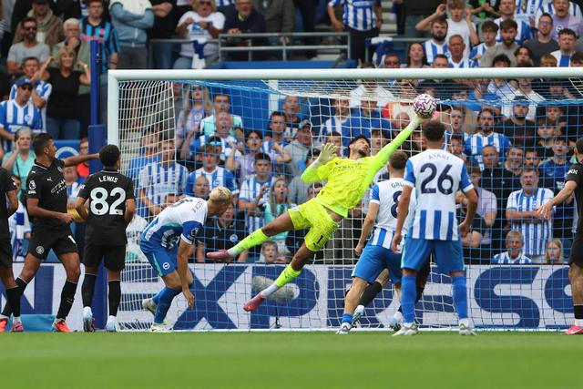 卫冕冠军布莱顿客场不敌对手,排名下滑 卫冕冠军布莱顿客场不敌对手,排名下滑