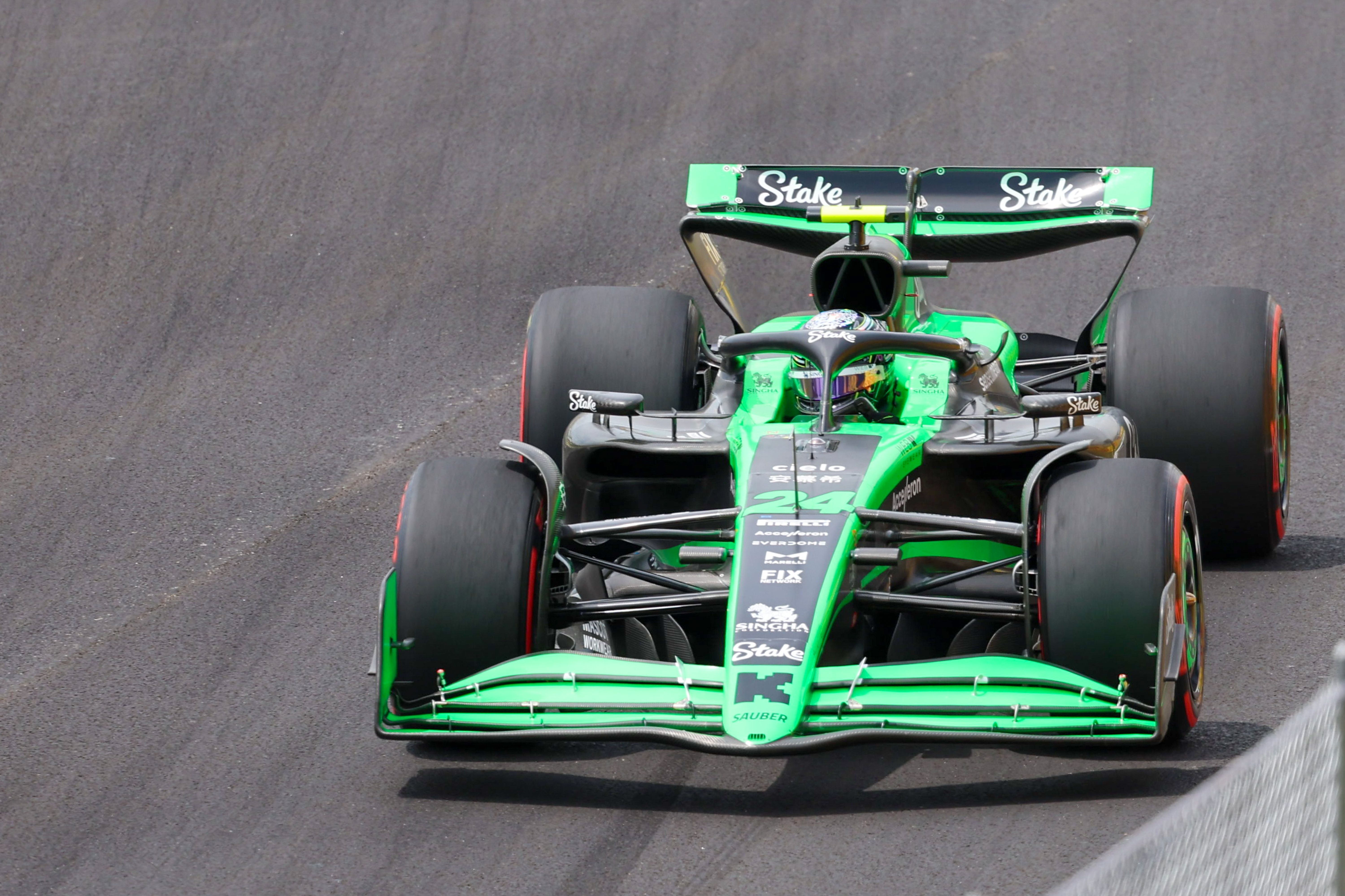 包含索伯车队碾压红牛二队,周冠宇带队取胜的词条 包含索伯车队碾压红牛二队,周冠宇带队取胜的词条