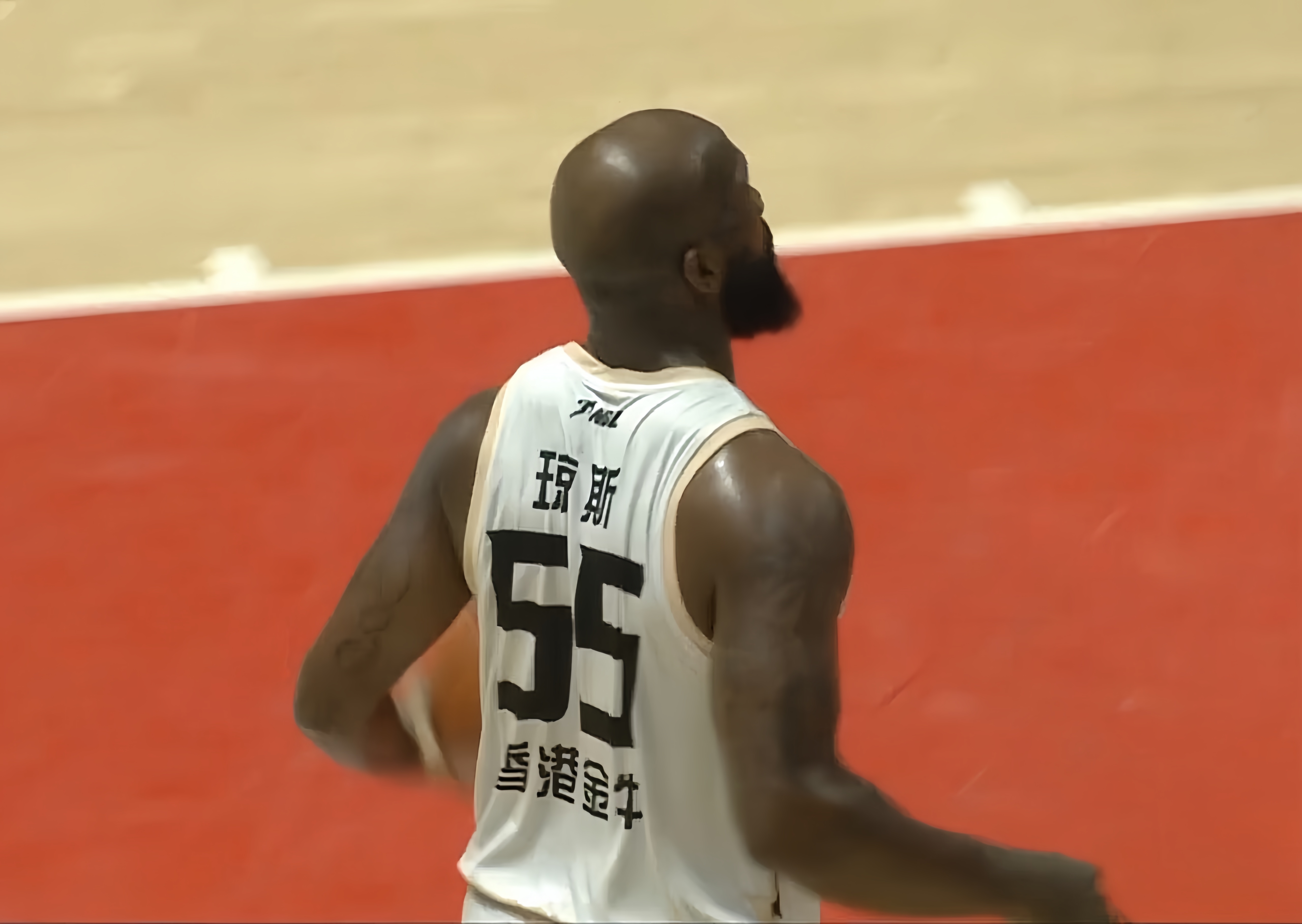 公牛翻盘太阳，布克高光表现