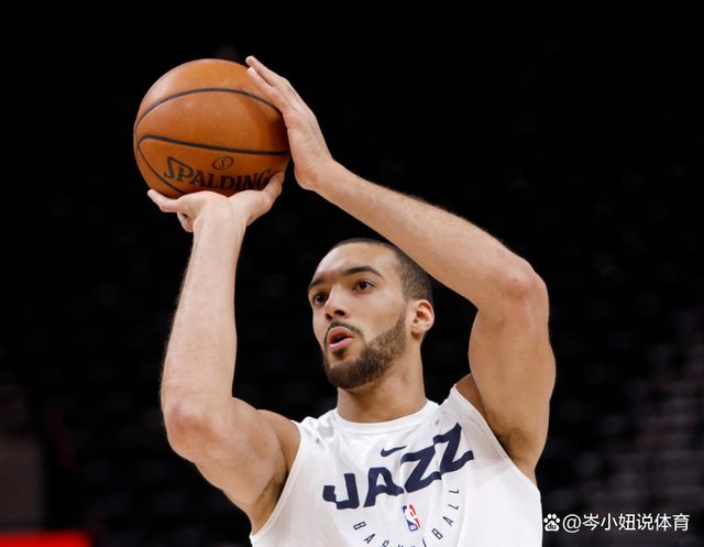 深圳队力克广东队,戈贝尔高光表现 深圳队力克广东队,戈贝尔高光表现